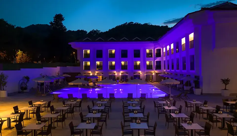 سینت استار هتل کمر